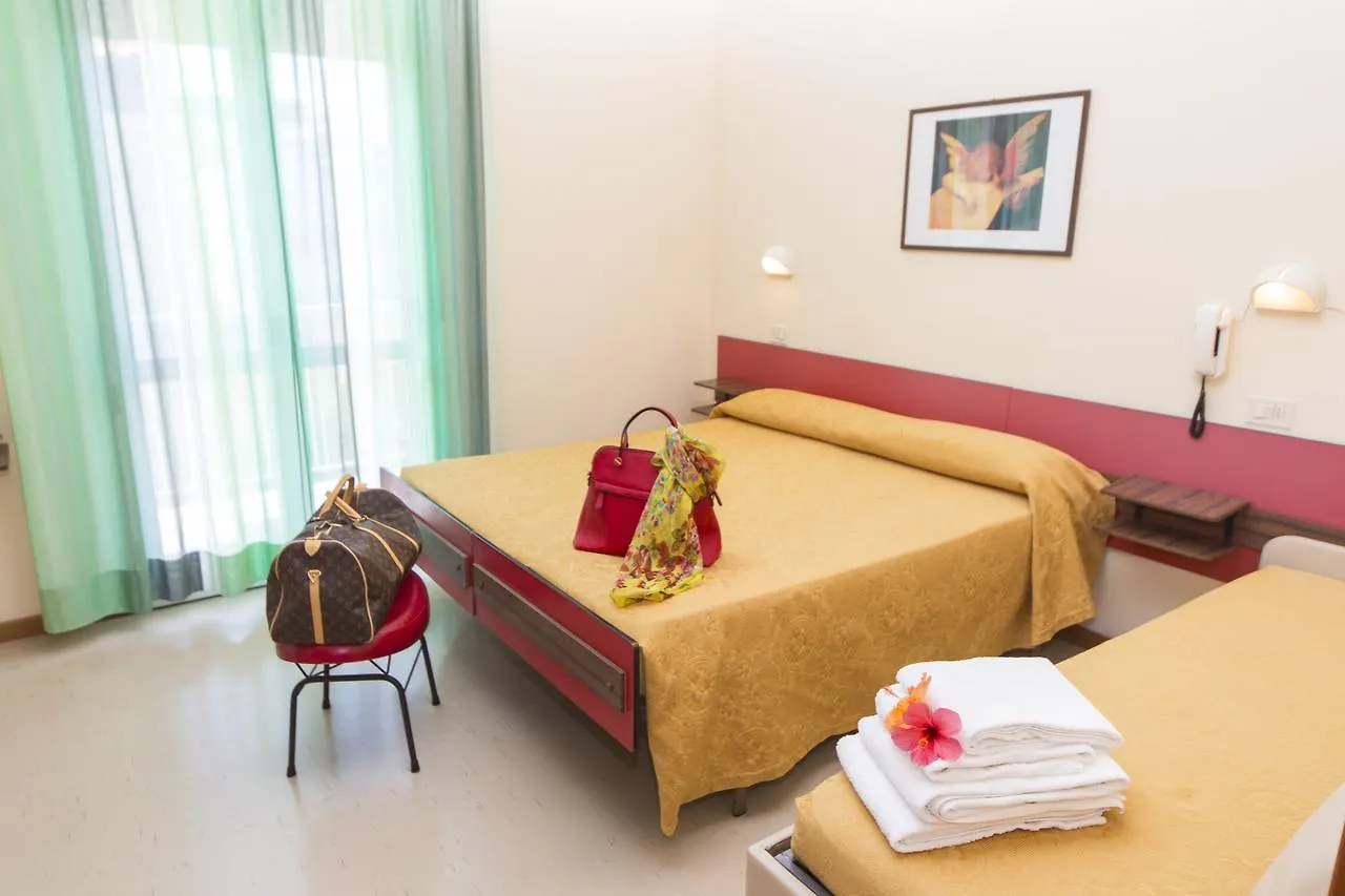 Hotel Garden リッチョーネ イタリア